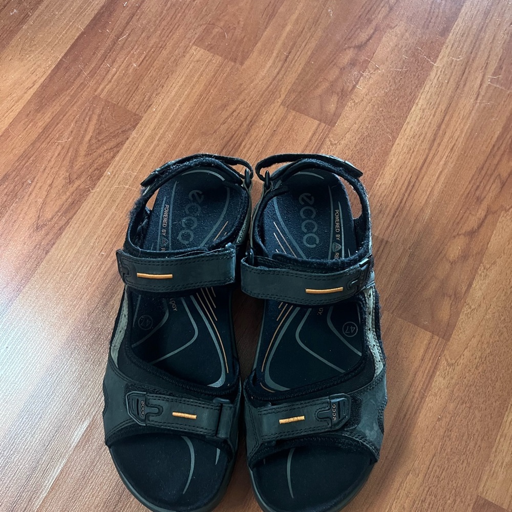 ECCO Sandals
